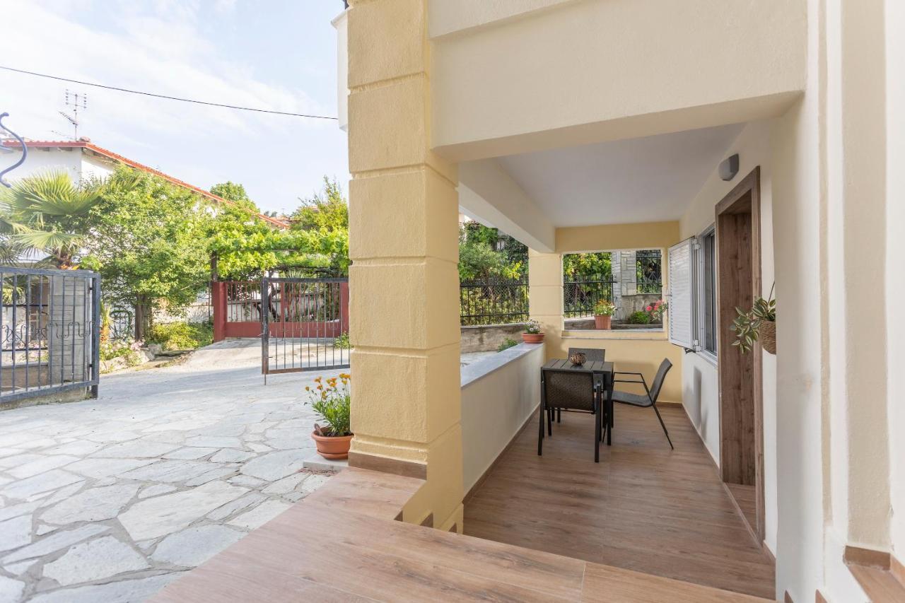 Olivia Apartments Пефкохорі Екстер'єр фото