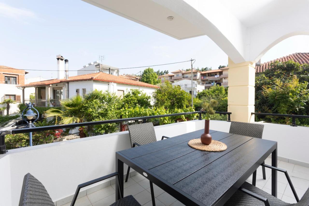 Olivia Apartments Пефкохорі Екстер'єр фото